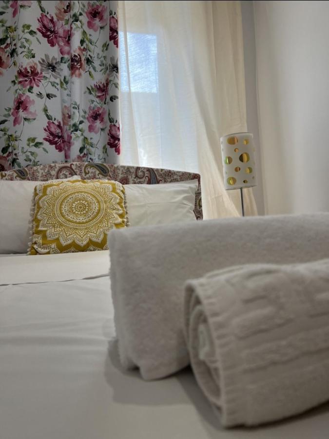 Summer Me - Studio Downtown Appartement Corfu  Buitenkant foto